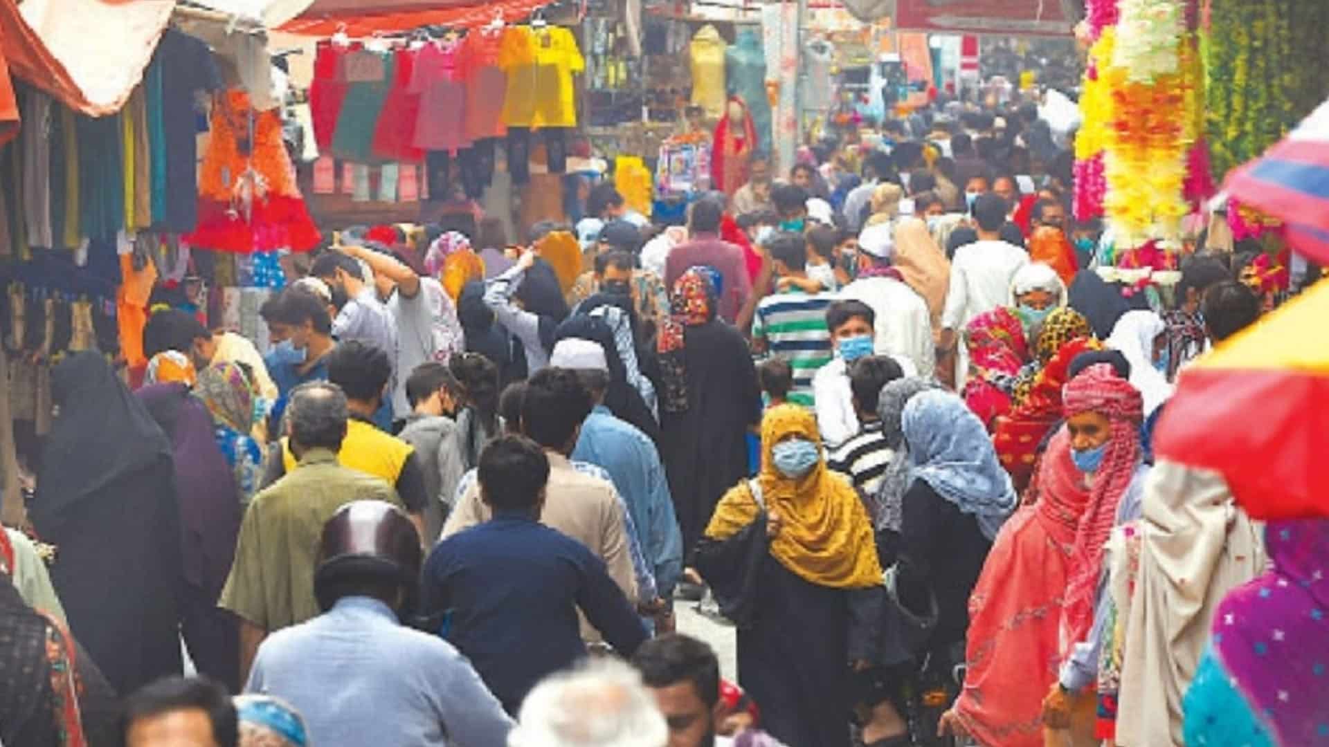 Pakistan Reimposes Market Closing Hours Under Energy-Saving Drive