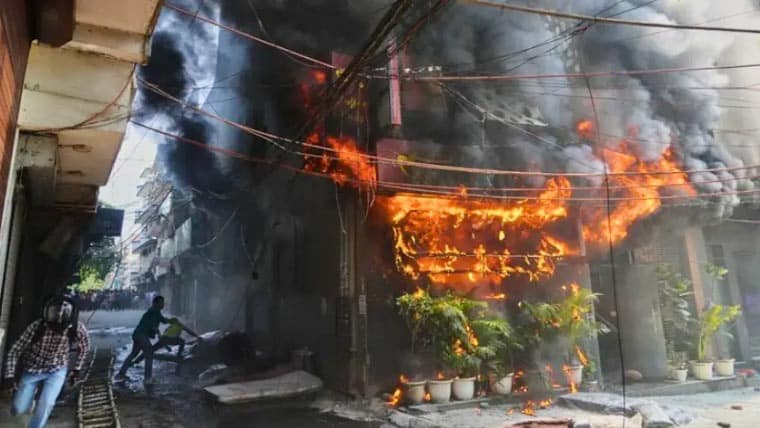 New Delhi Hotel Fire Claims 21 Lives