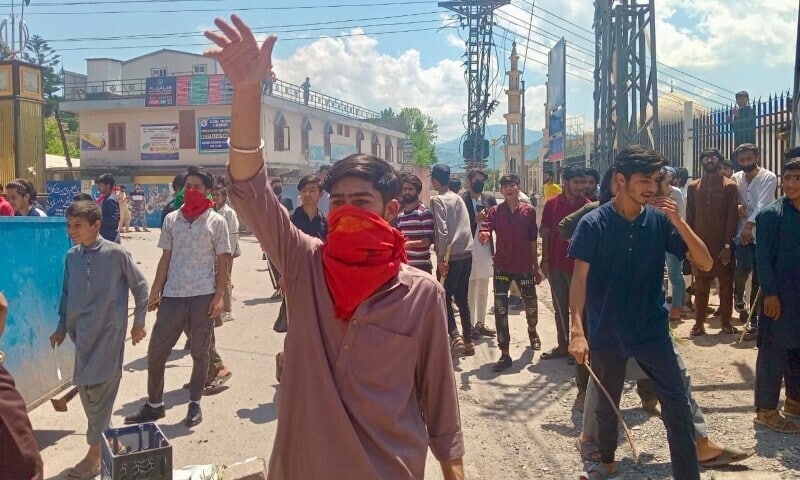 One dead, IB Inspector injured as clashes erupt during Banned JAAC Protest in Dadyal