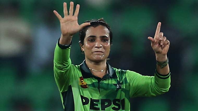 Sidra Amin Makes Strides in ICC Women’s ODI Rankings