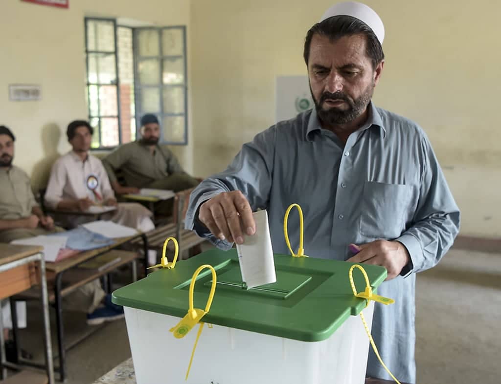 PML-N leads initial phase of AJK elections as unofficial results show victory on five of seven declared seats