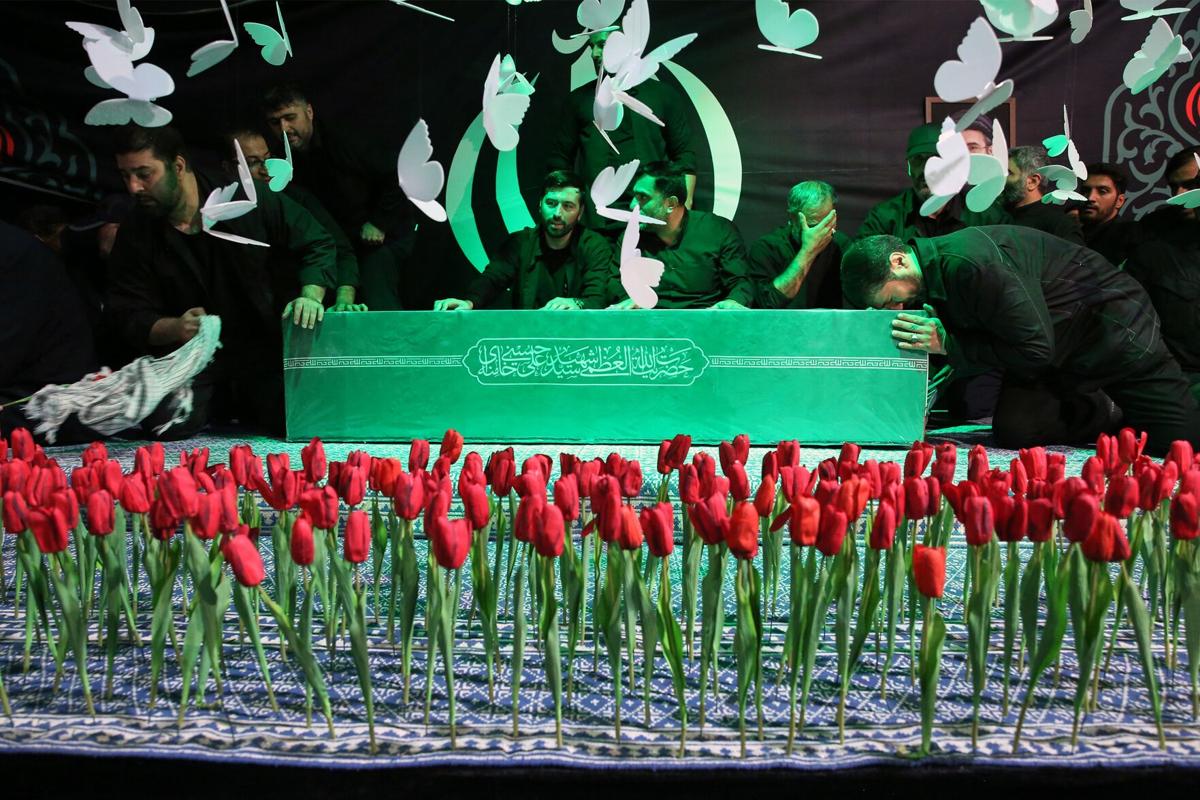 Thousands Gather in Tehran as Public Farewell Continues Ahead of Funeral Ceremony