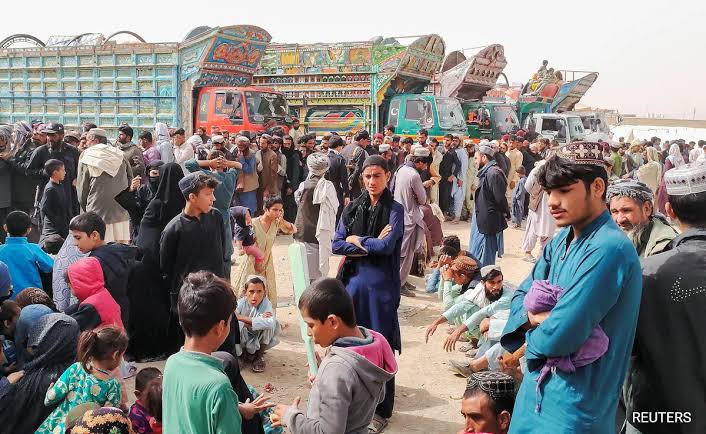 Pakistan Fast-Tracks Afghan Deportations as Deadline Expires