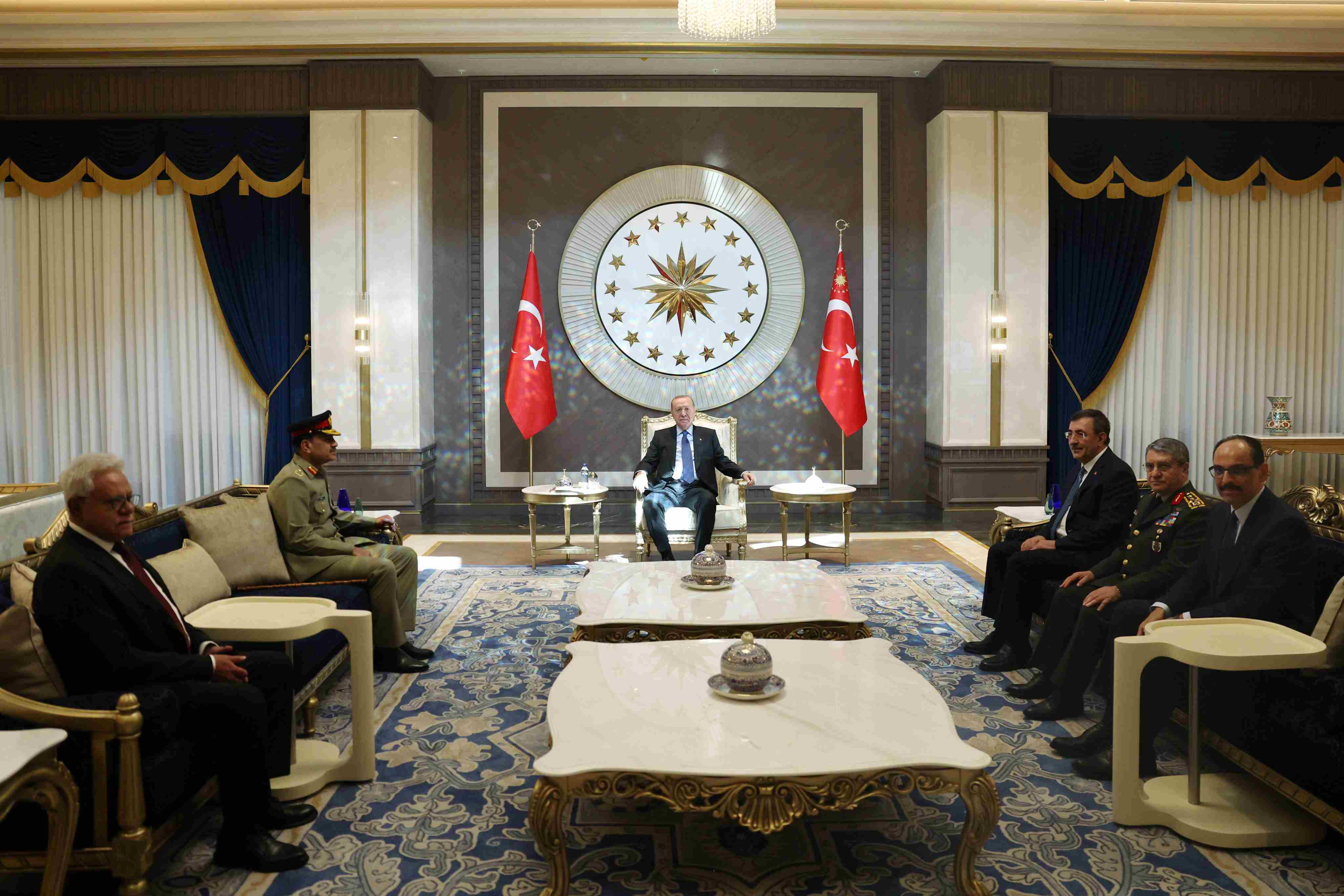 Field Marshal Asim Munir Holds Key Meeting With Turkish President Erdogan in Ankara