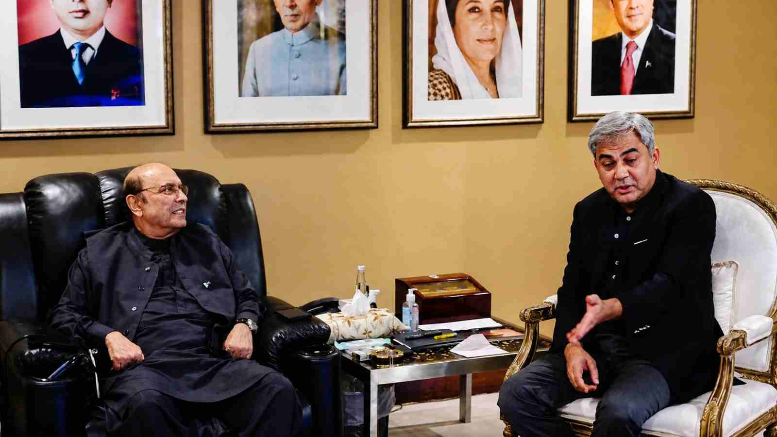 Interior Minister Briefs President Zardari on Counterterrorism Operations in KP, Balochistan