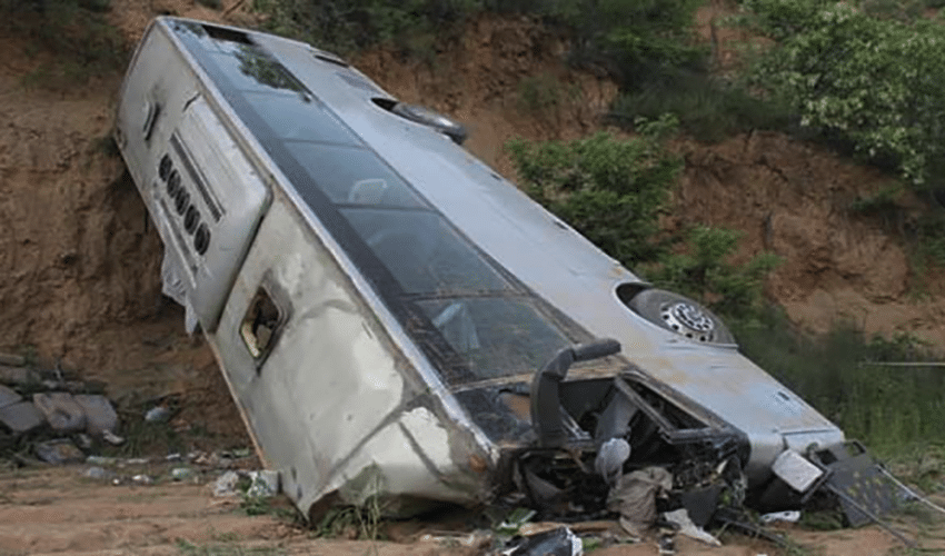 Balochistan Bus Crash: 16 Killed, 20 Injured After Passenger Bus Plunges into Ravine in Sherani