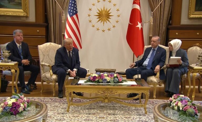 Trump Eyes F-35 Sale, Lifting Turkiye Sanctions