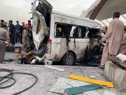 Woman, child burn to death as overturned pickup truck catches fire in Panjgur