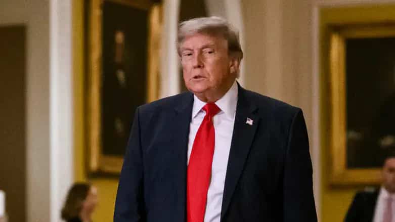 Trump decides to continue talks with Iran