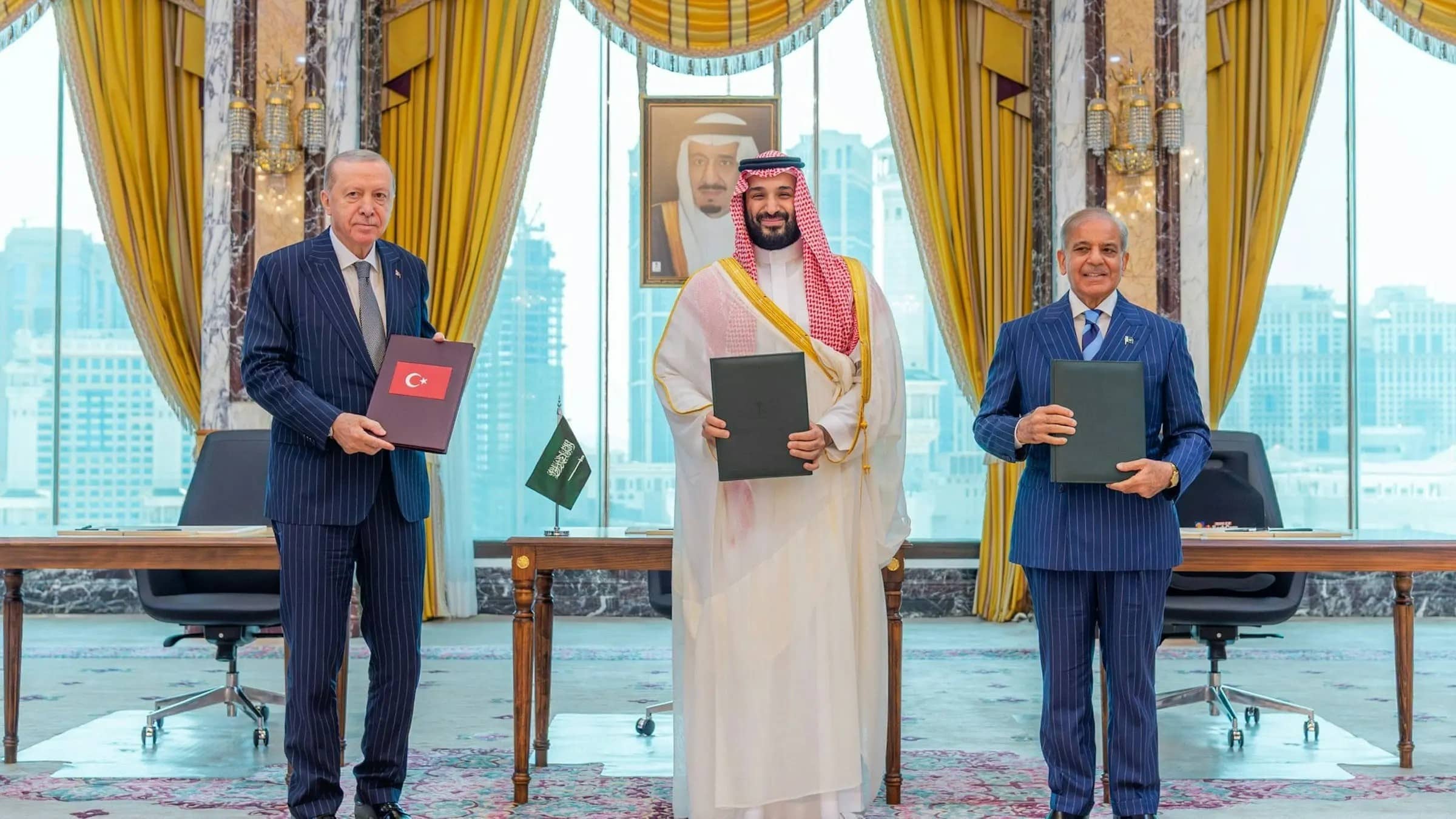 Makkah Pact Signals Wider Regional Role for Pakistan, American Journal