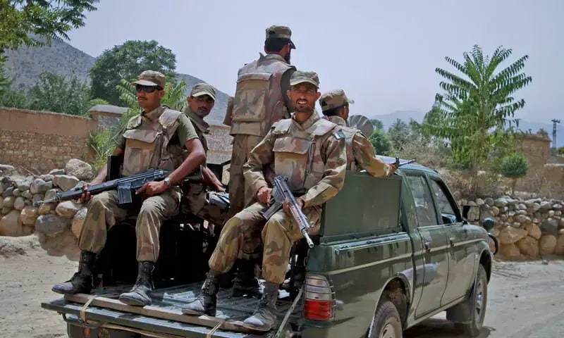 18 Militants Killed in Blast, Operation in Surab