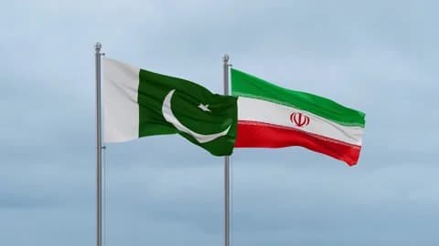 FM Dar and Iranian FM Discuss Makkah Pact