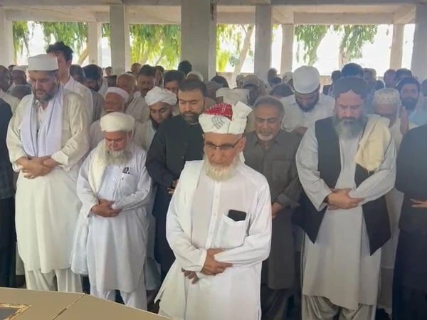 CM Sarfraz Bugti Attends Funeral Prayers of Ex-Governor Balochistan