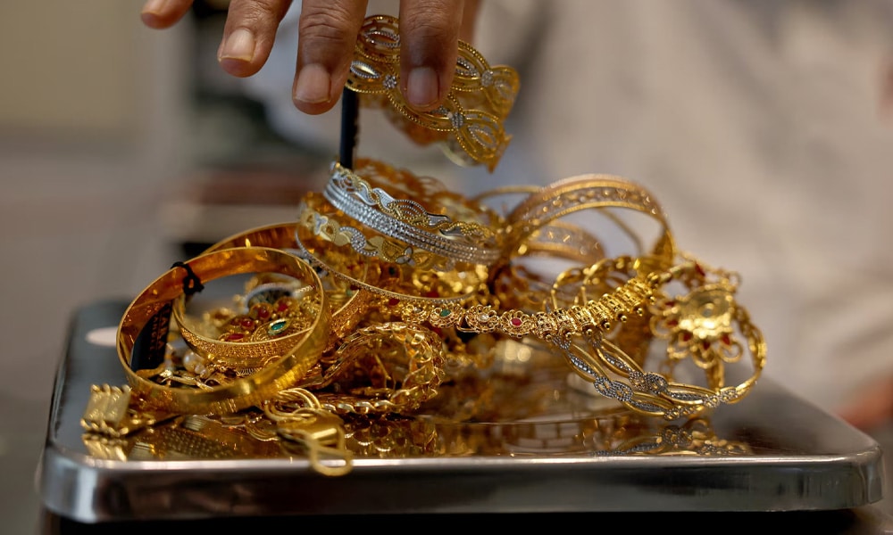 Gold Prices Hit Record High in Pakistan as Global Rally Continues
