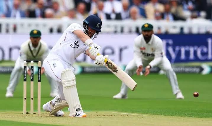 England’s Series Push Against Pakistan Interrupted by Rain at Lord’s
