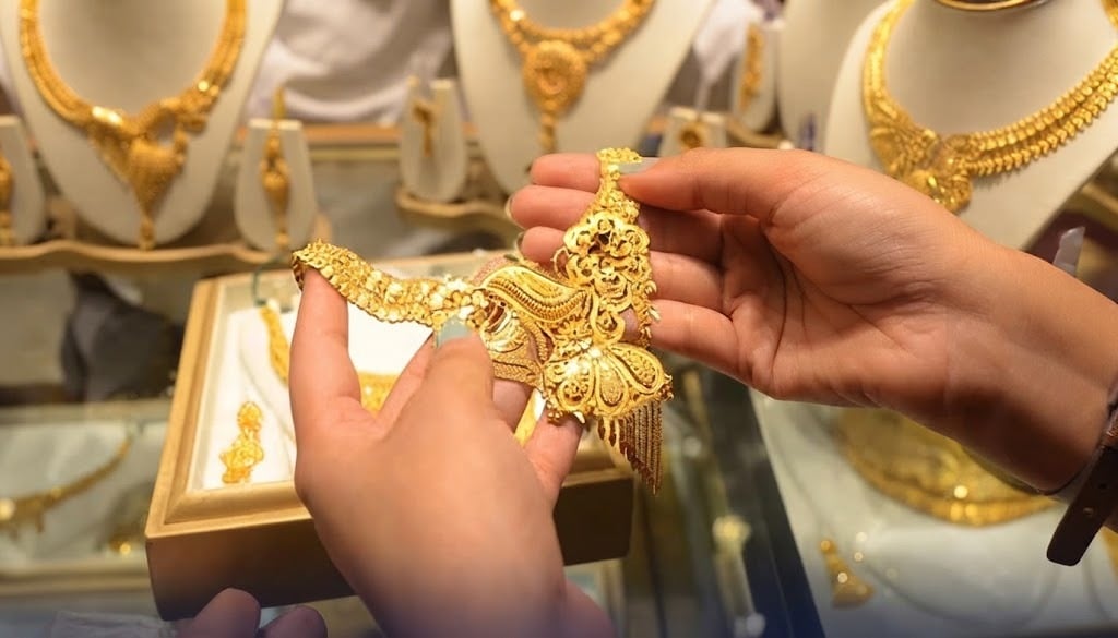 Notable Decline Seen in Gold Rate in Pakistan Today