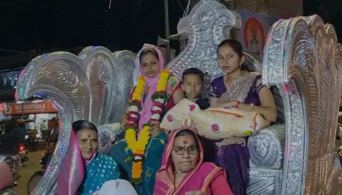 Maharashtra Family Welcomes Newborn Baby Girl After 200 Years