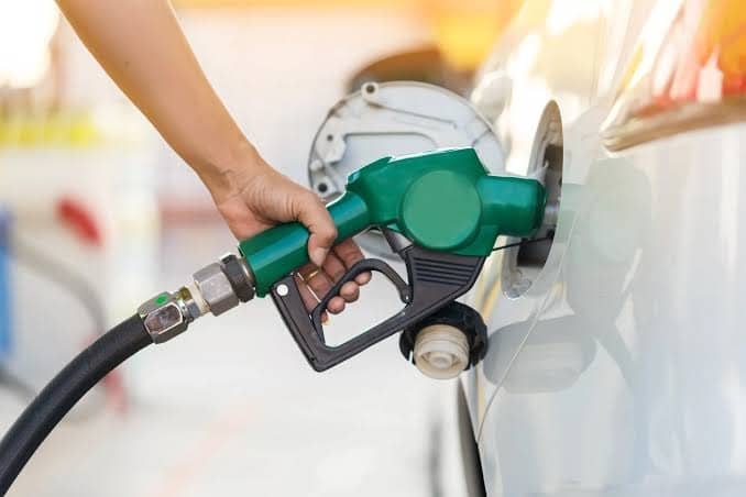 Government Announces Major petrol price hike in Pakistan