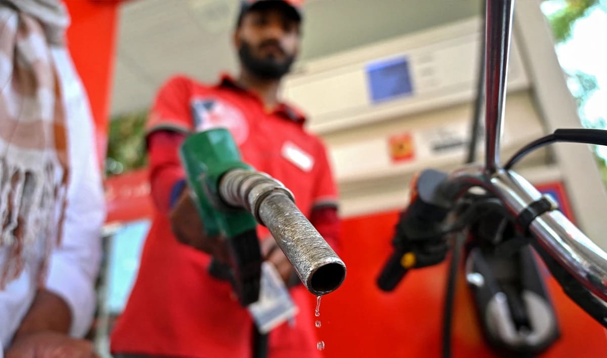 Government Announces Hike in Petroleum Prices Across Pakistan
