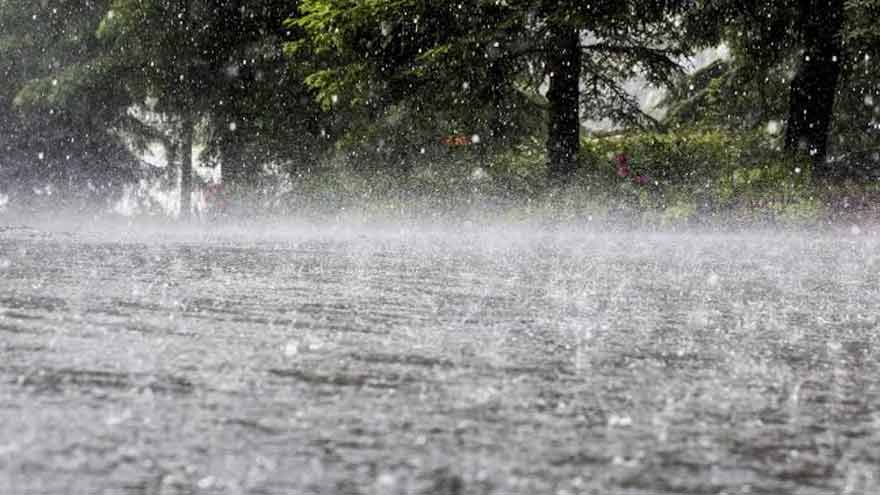 Heavy Rainfall Brings Relief to Lahore After Strong Winds