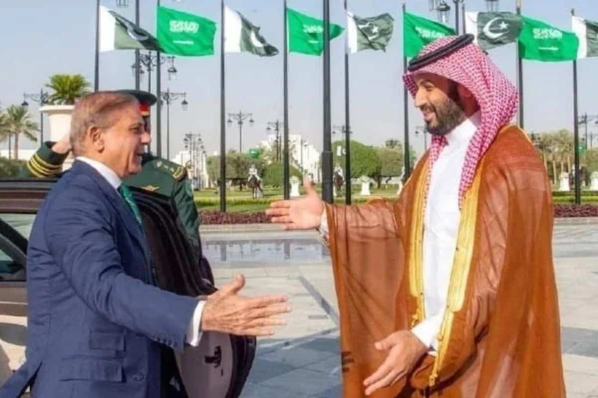 PM Shehbaz & Saudi Crown Prince agree to meet 'soon' as regional tensions escalate